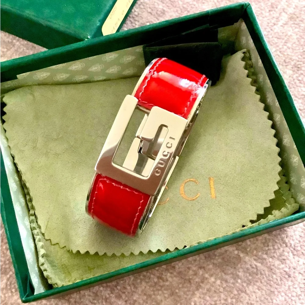 Authentic GUCCI bangle bracelet ❤️❤️❤️